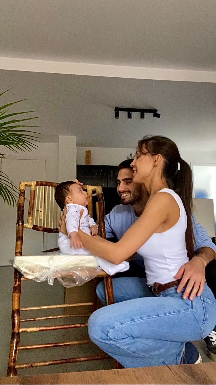 Juan Mastral con Estefanía y su hija Lara